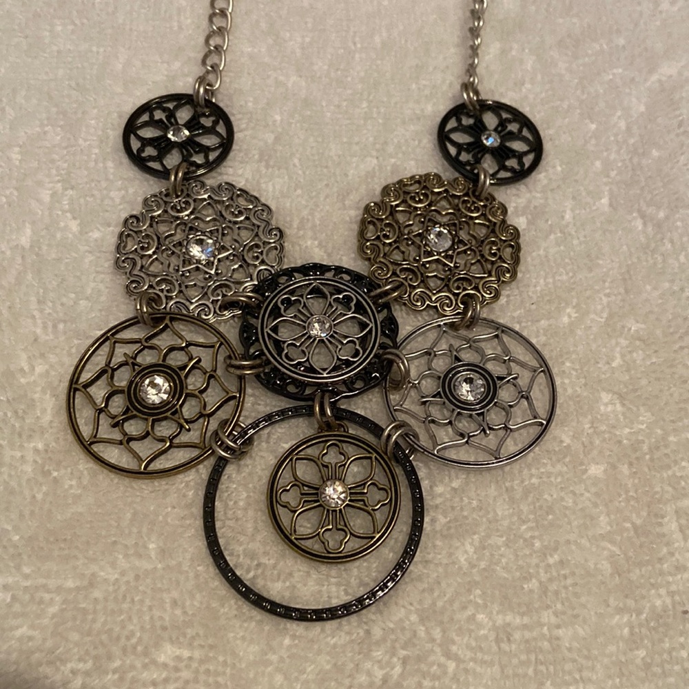 Long necklace